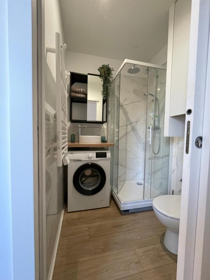 Petit Cocon Au Coeur Du Centre Historique Apartman Biot Kültér fotó